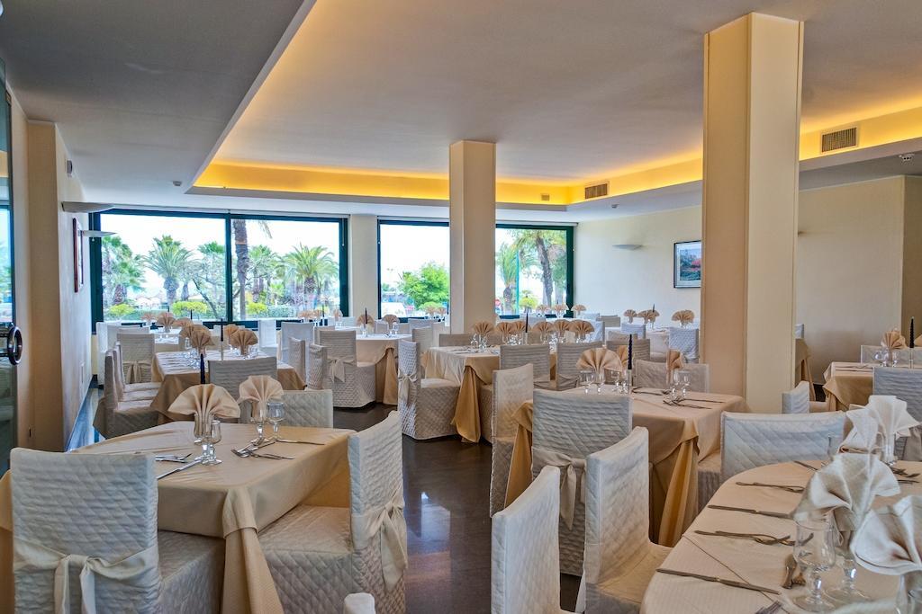 Hotel Europa Beach Village Giulianova Kültér fotó