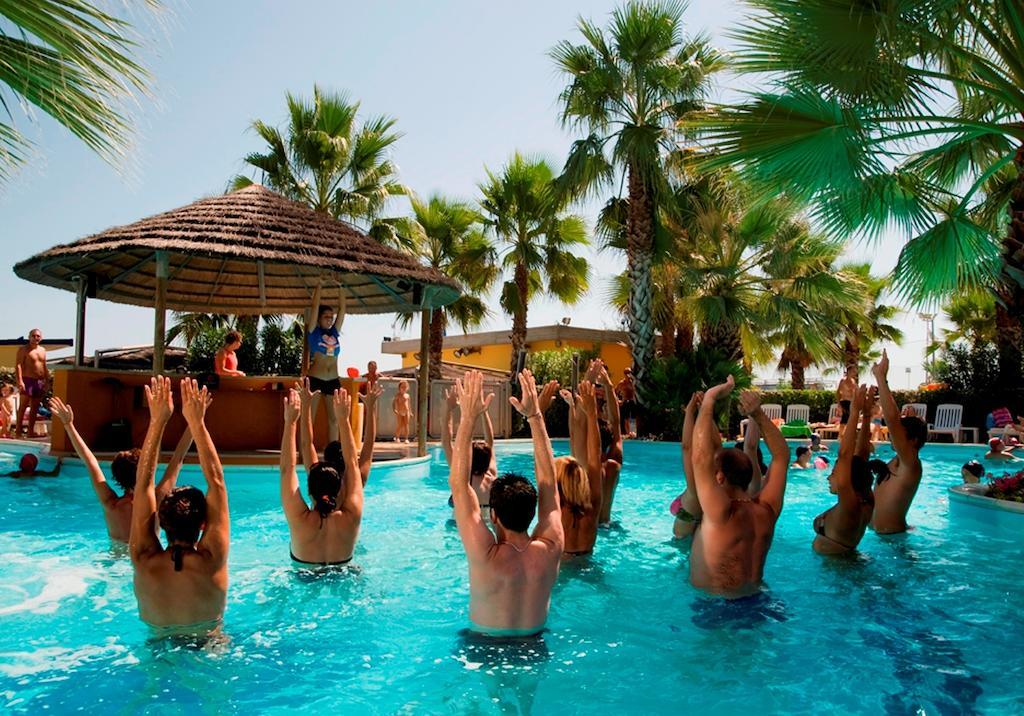 Hotel Europa Beach Village Giulianova Kültér fotó