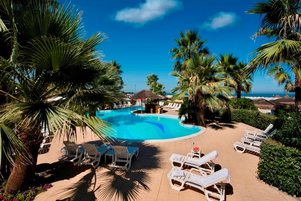 Hotel Europa Beach Village Giulianova Kültér fotó