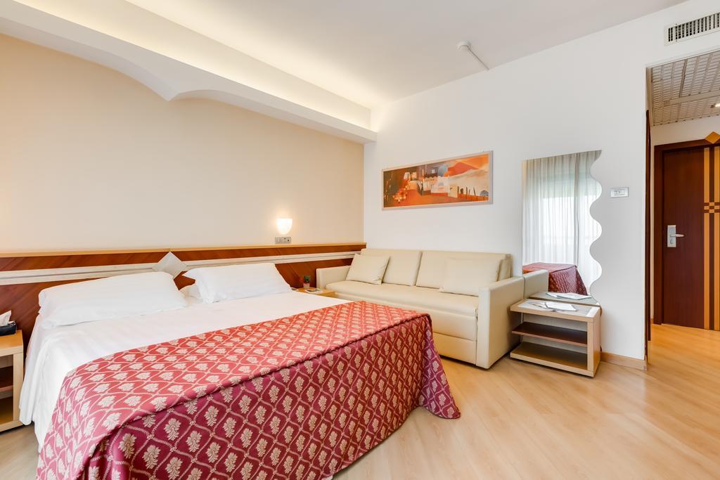 Hotel Europa Beach Village Giulianova Kültér fotó