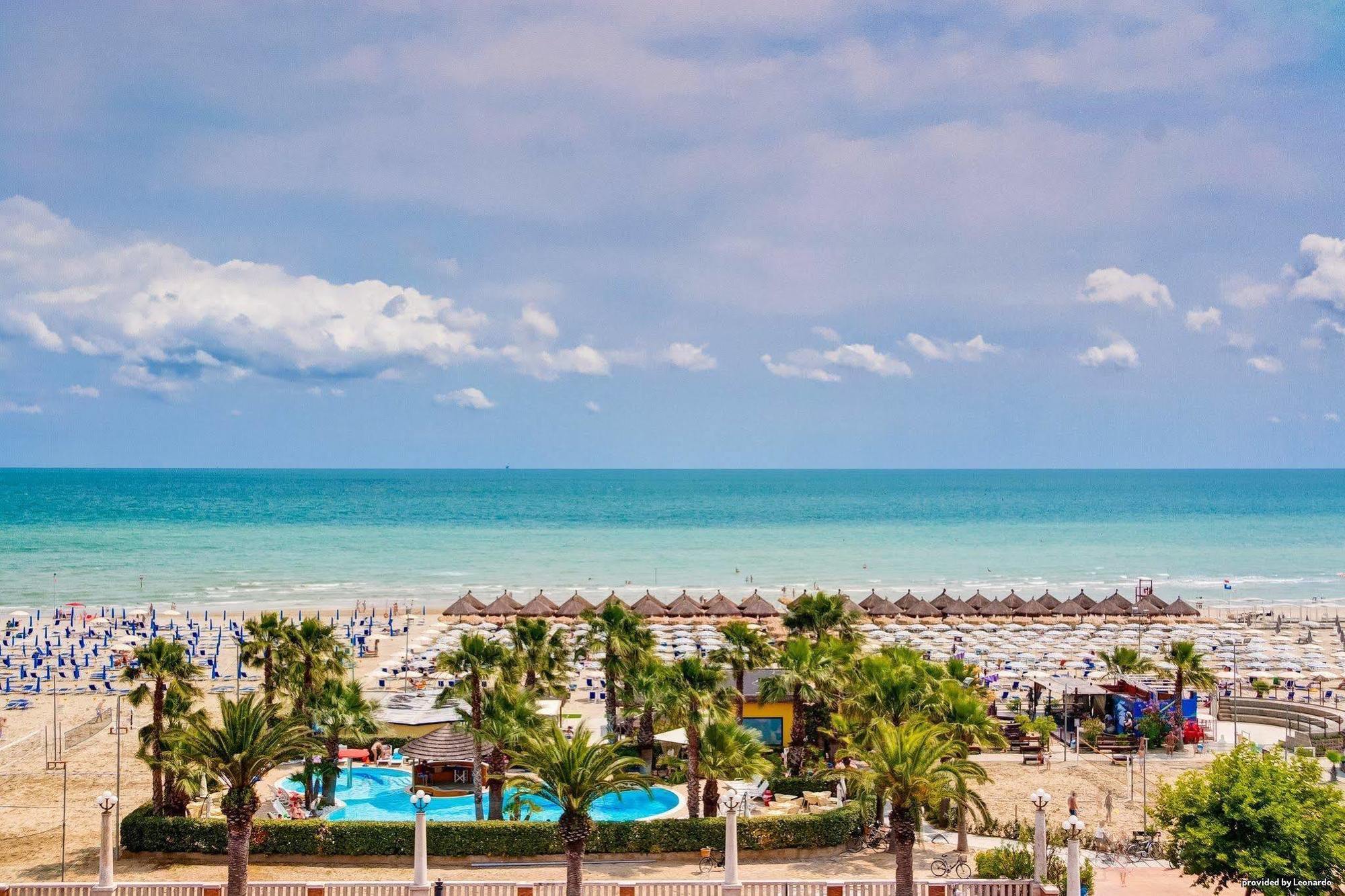Hotel Europa Beach Village Giulianova Kültér fotó