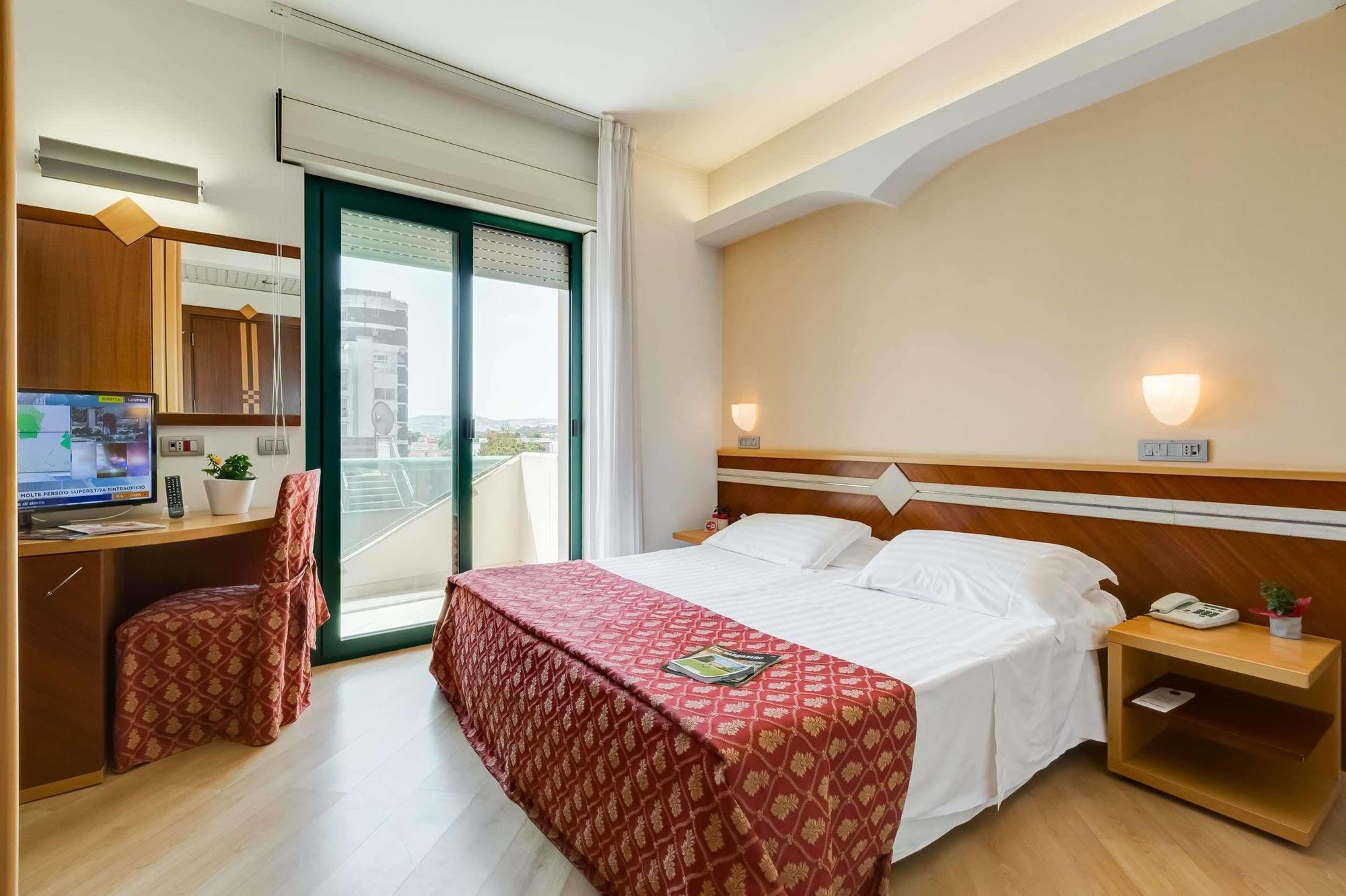Hotel Europa Beach Village Giulianova Kültér fotó
