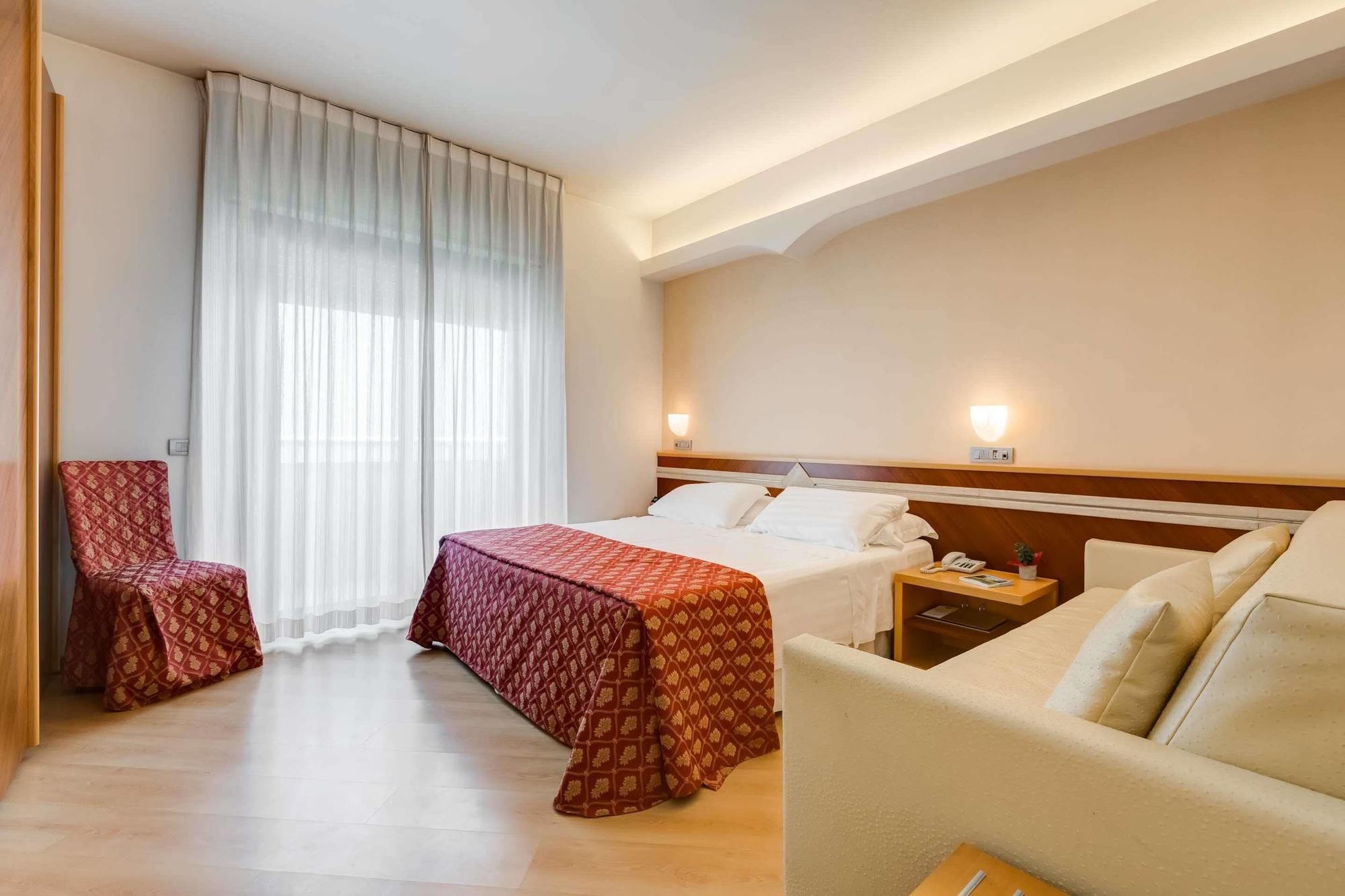 Hotel Europa Beach Village Giulianova Kültér fotó