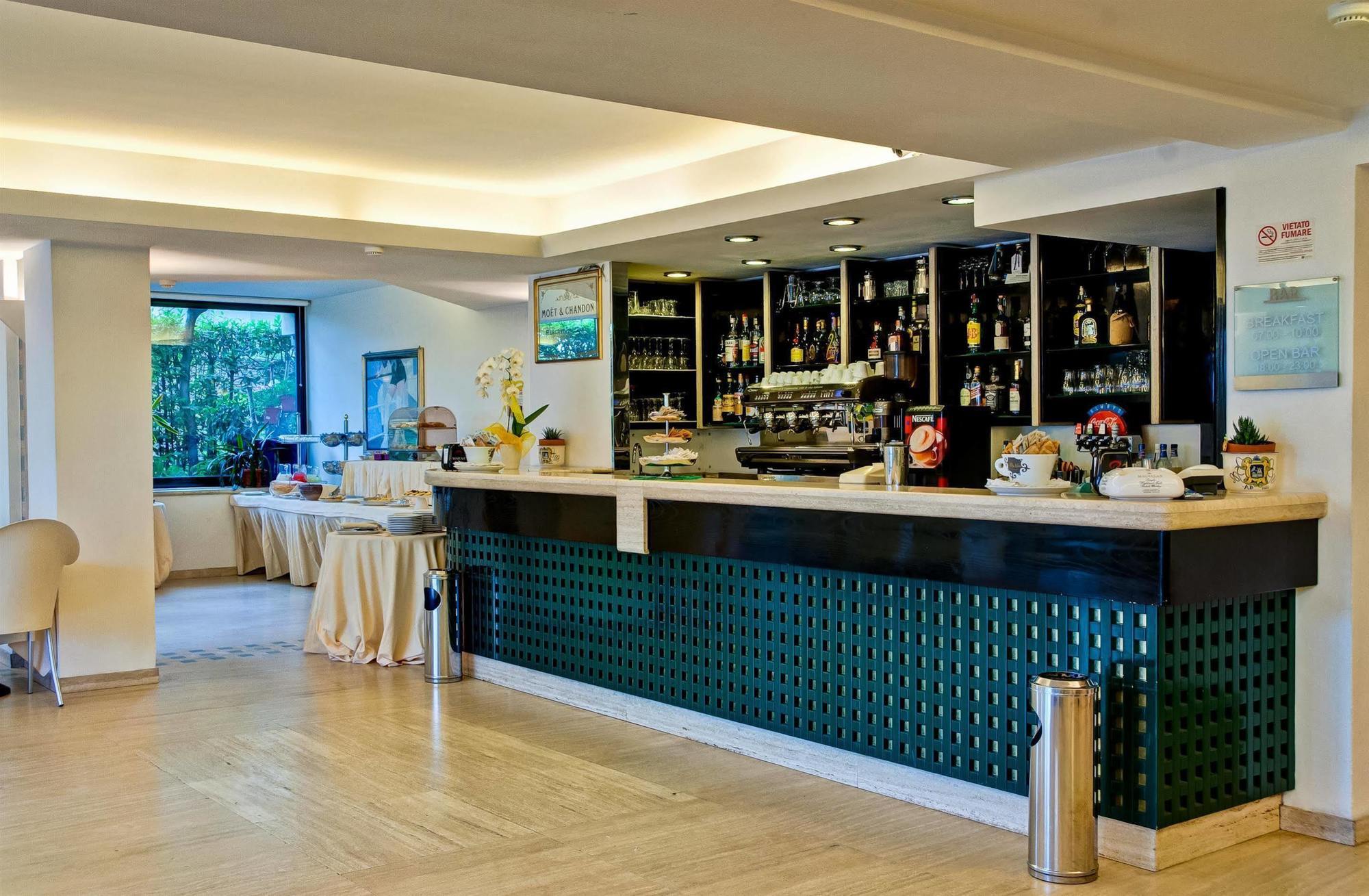 Hotel Europa Beach Village Giulianova Kültér fotó