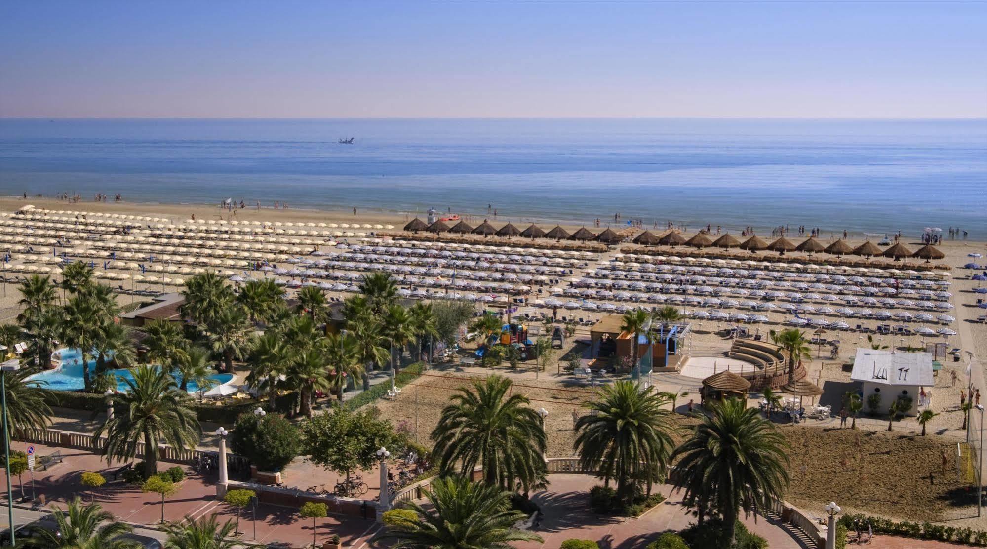 Hotel Europa Beach Village Giulianova Kültér fotó